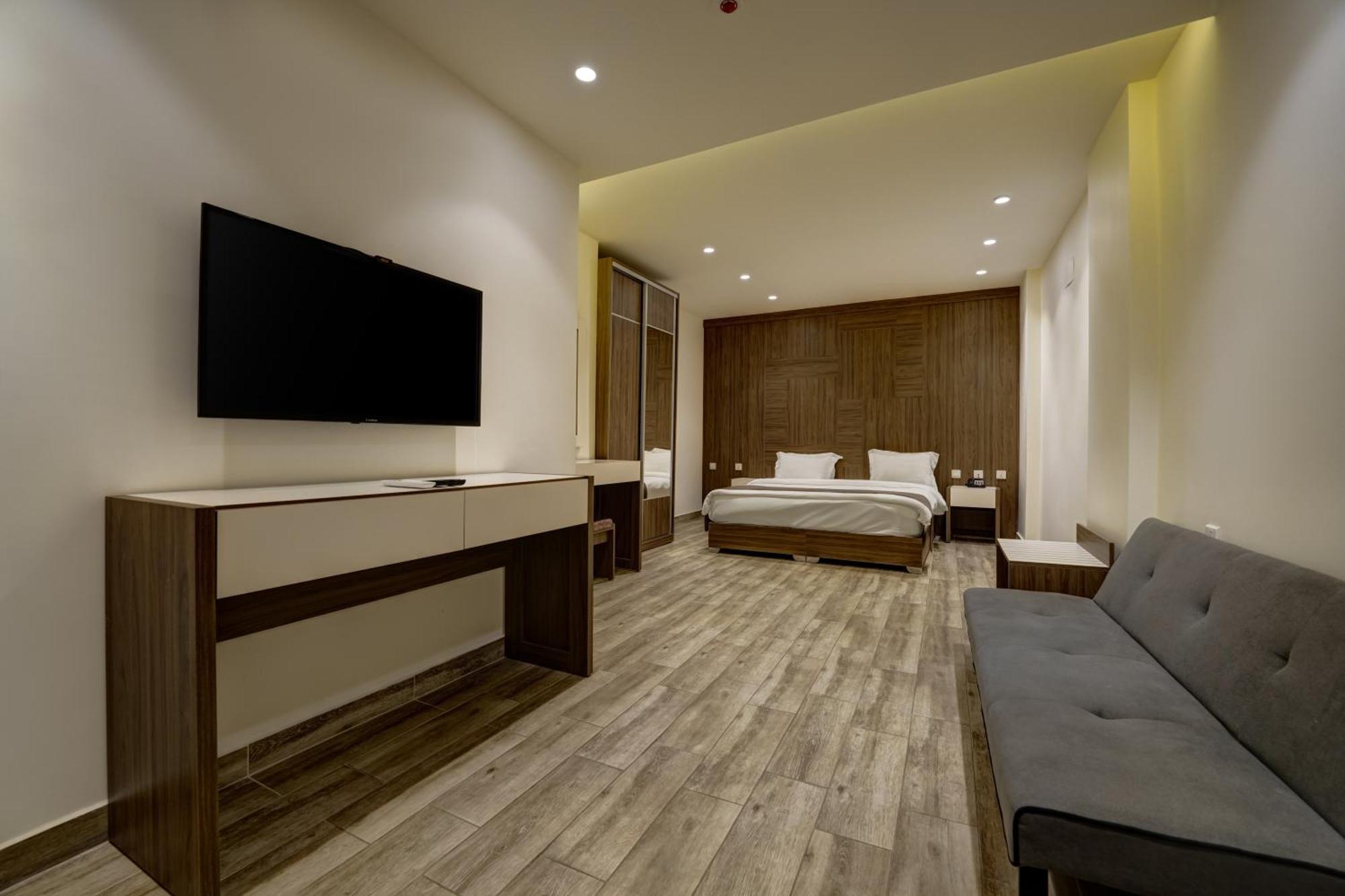 Luciana Hotel By Fhm Aqaba Exterior foto